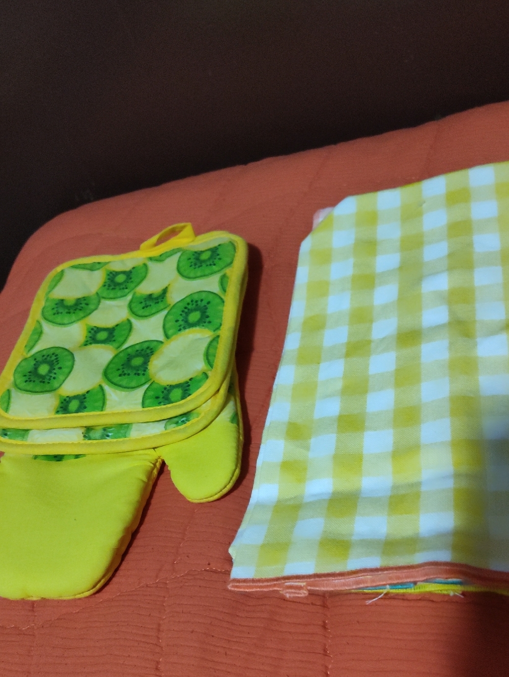 Yellow Gingham Kitchen Towel & Citrus Pot Holder Set